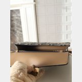 Top Fendi Wallet On Chain Baguette leather bag