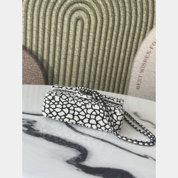 CC Water droplet black and white pearl Handbag 20CM