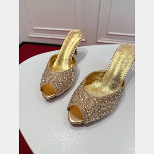 TOP Christian Louboutin Sandals