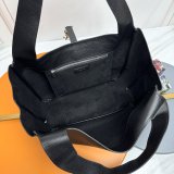 TOP Yves Saint Laurent Le 5 A 7 Bea IN grained leather