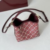 Gucci 7 Star GG Emblem Small Bucket 815118 Bag