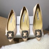 Top Manolo Blahnik HANGISI Satin Jewel Buckle Pumps