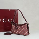 Gucci High Quality 847450 GG Emblem Small Shoulder Bag