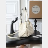 TOP Bottega Veneta Parachute Medium Shoulder bag