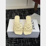 Top Loewe Petal Anagram Slide