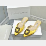 Replicas Manolo Blahnik Hangisi Flat Mules