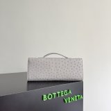 Women's Andiamo Clutch in Ostrich Vein