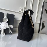 The News 1:1 AS5970 Cruise 2025/26 Hobo Bags