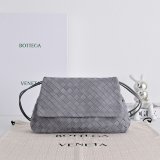 New Bottega Veneta Giorno Dustbag suede